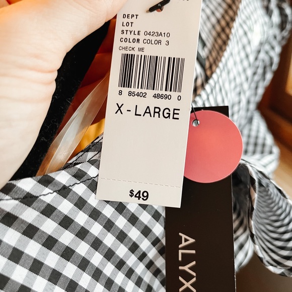 ✨CLEARANCE✨ Alyx Gingham Blouse - NWT - Picture 4 of 4